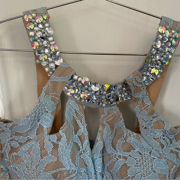 Blue lace formal dress - Picture 3 of 7